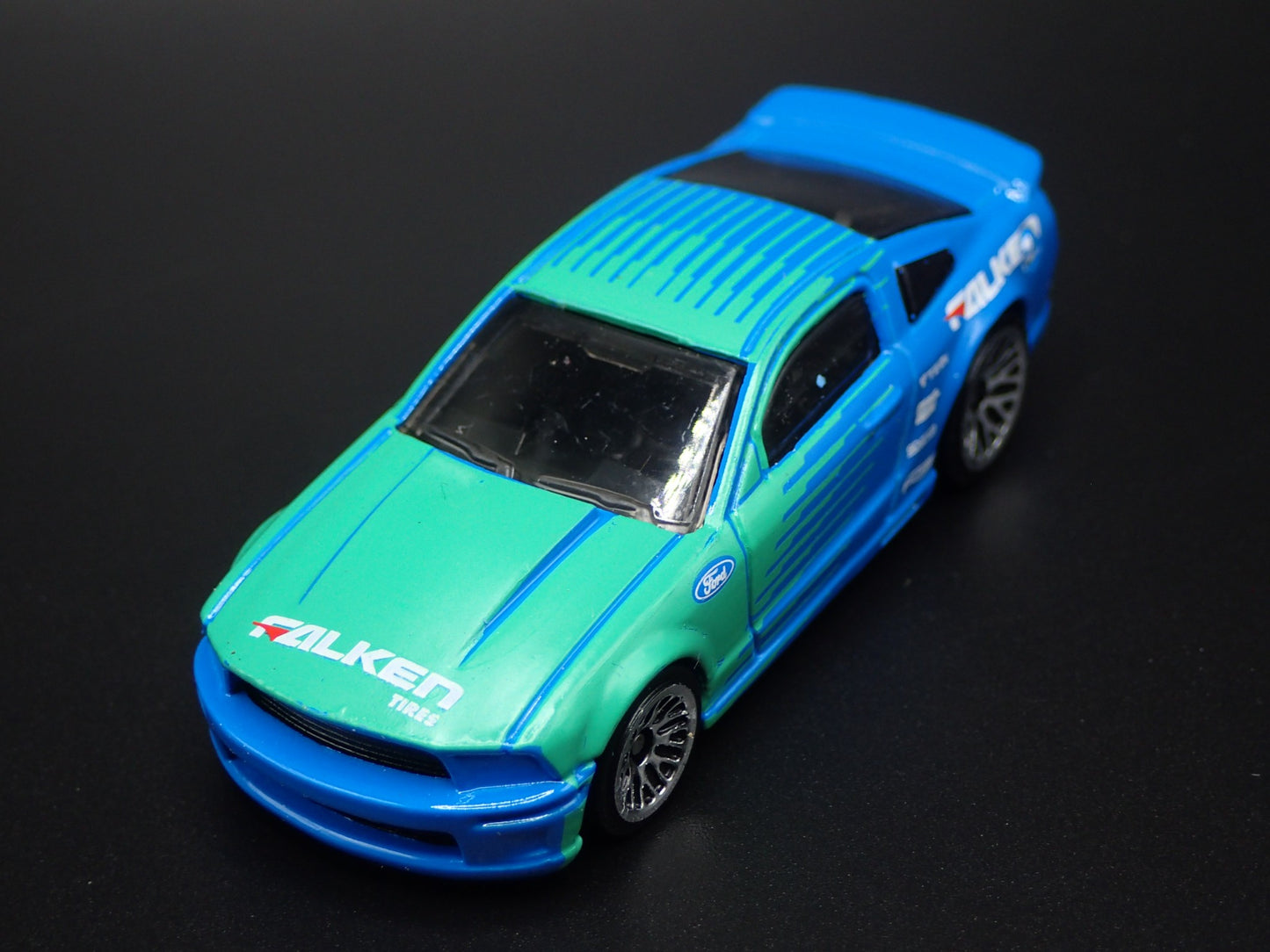 2007 07 FORD MUSTANG FALKEN RACE CAR BLUE 1:64 SCALE DIORAMA DIECAST MODEL CAR