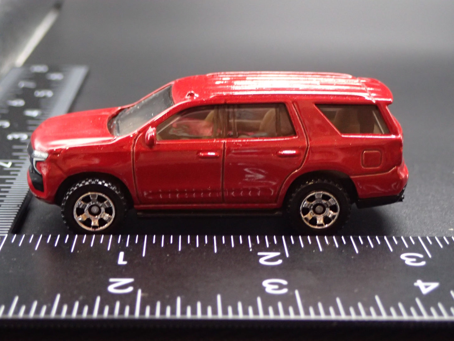 2021-2026 CHEVY CHEVROLET TAHOE Z71 RED 1:64 SCALE COLLECTIBLE DIECAST MODEL CAR