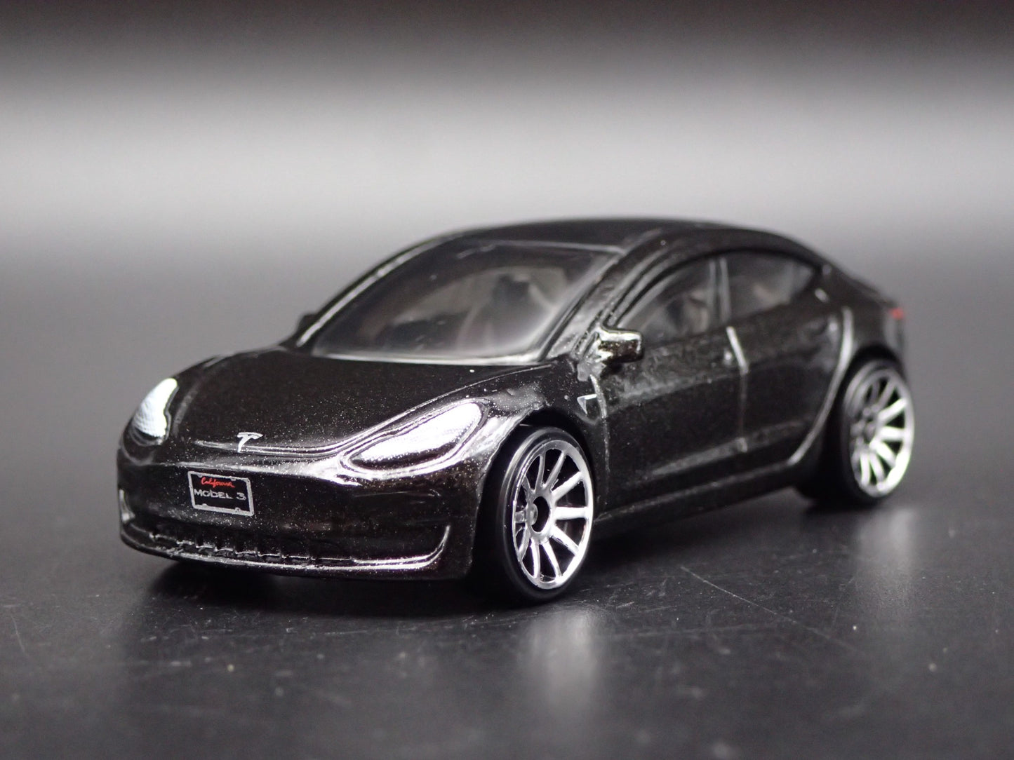 2017-2025 TESLA MODEL 3 BLACK 1:64 SCALE COLLECTIBLE DIORAMA DIECAST MODEL  CAR