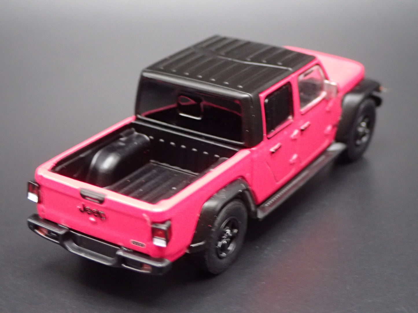 2020-2026 JEEP GLADIATOR PICKUP TRUCK JT PINK 1:64 SCALE DIECAST MODEL CAR