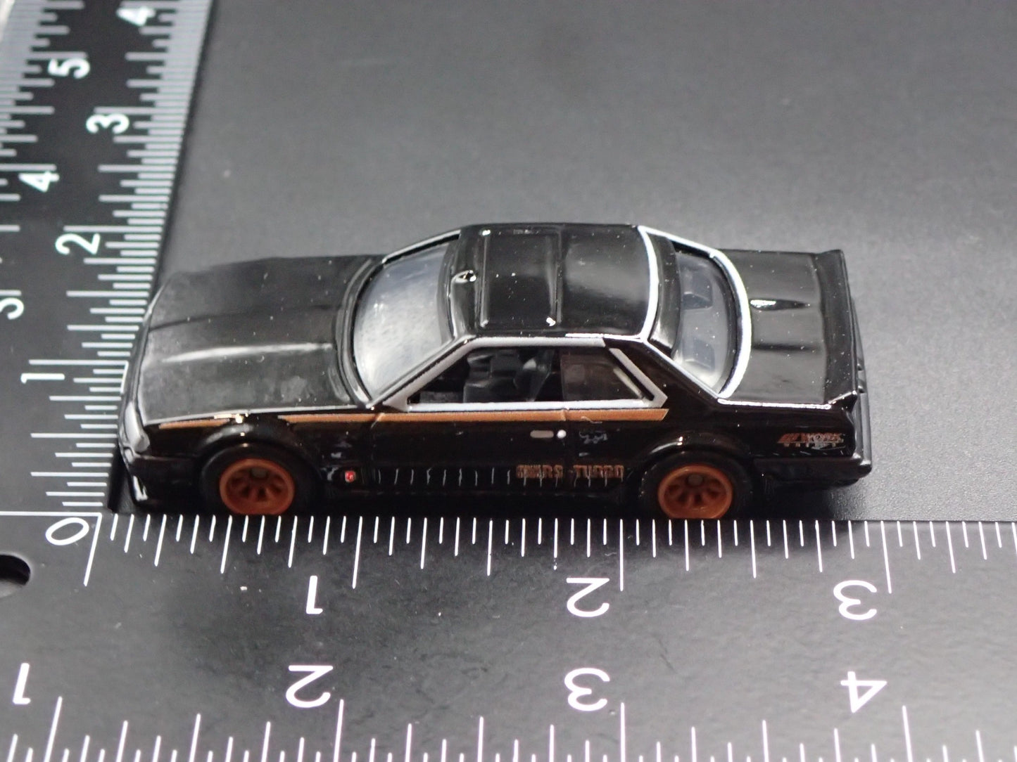 1981-1985 NISSAN SKYLINE RS KDR30 BLACK 1:64 SCALE COLLECTIBLE DIECAST MODEL CAR