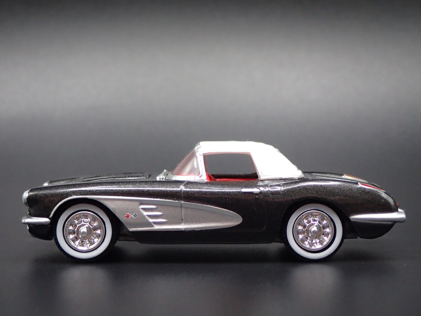 1958 58 CHEVY CHEVROLET CORVETTE CONVERTIBLE BLACK 1:64 SCALE DIECAST MODEL CAR