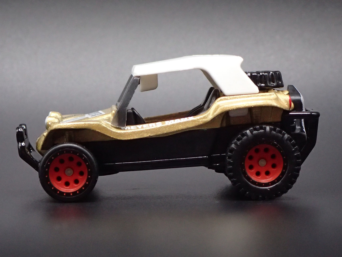 1965-1971 VW VOLKSWAGEN MEYERS MANX BUGGY GOLD 1:64 SCALE DIECAST MODEL CAR