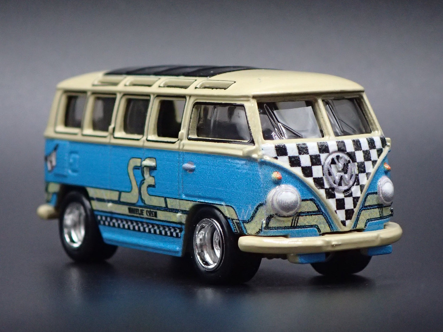 1950-1967 VW VOLKSWAGEN TYPE 2 T1 23 WINDOW BUS 1:64 SCALE DIECAST MODEL CAR