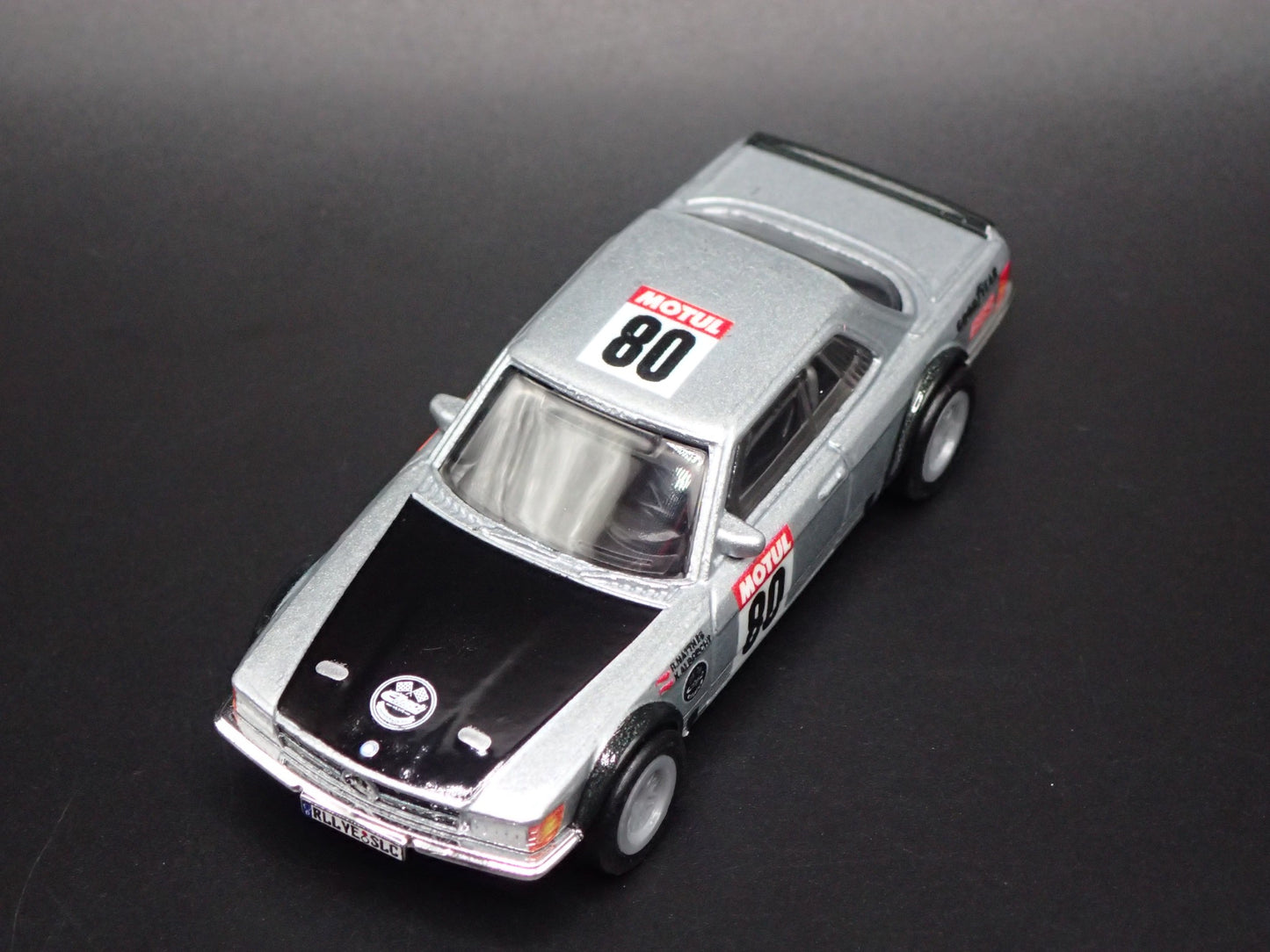 1971-1989 MERCEDES-BENZ 500 SLC RALLYE 1:64 SCALE DIORAMA DIECAST MODEL CAR