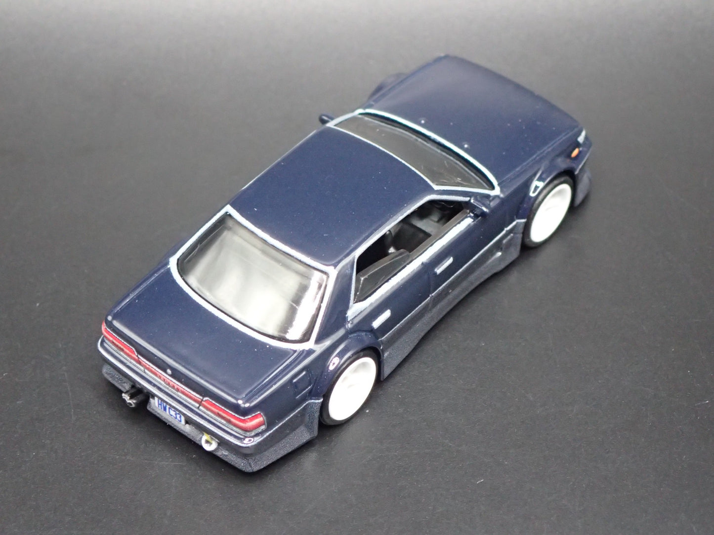 1989-1993 NISSAN LAUREL C33 BLACK 1:64 SCALE DIORAMA DIECAST MODEL CAR