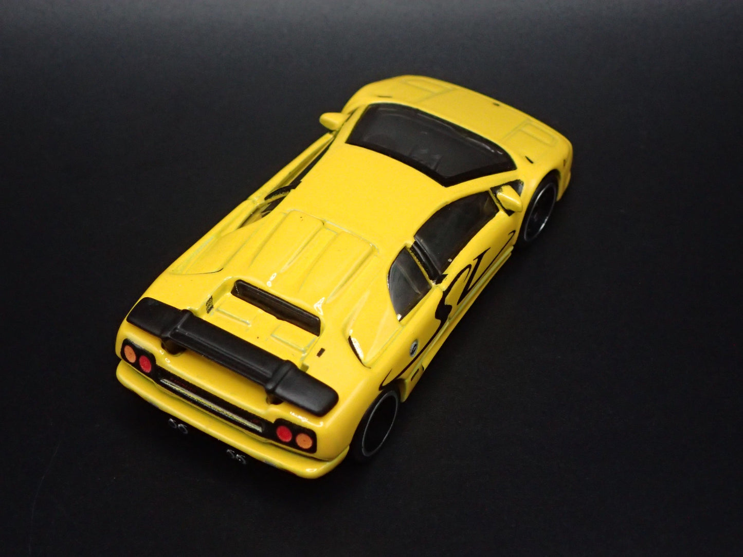 1995 95 LAMBORGHINI DIABLO SV SUPER CAR 1/64 SCALE DIORAMA DIECAST MODEL CAR
