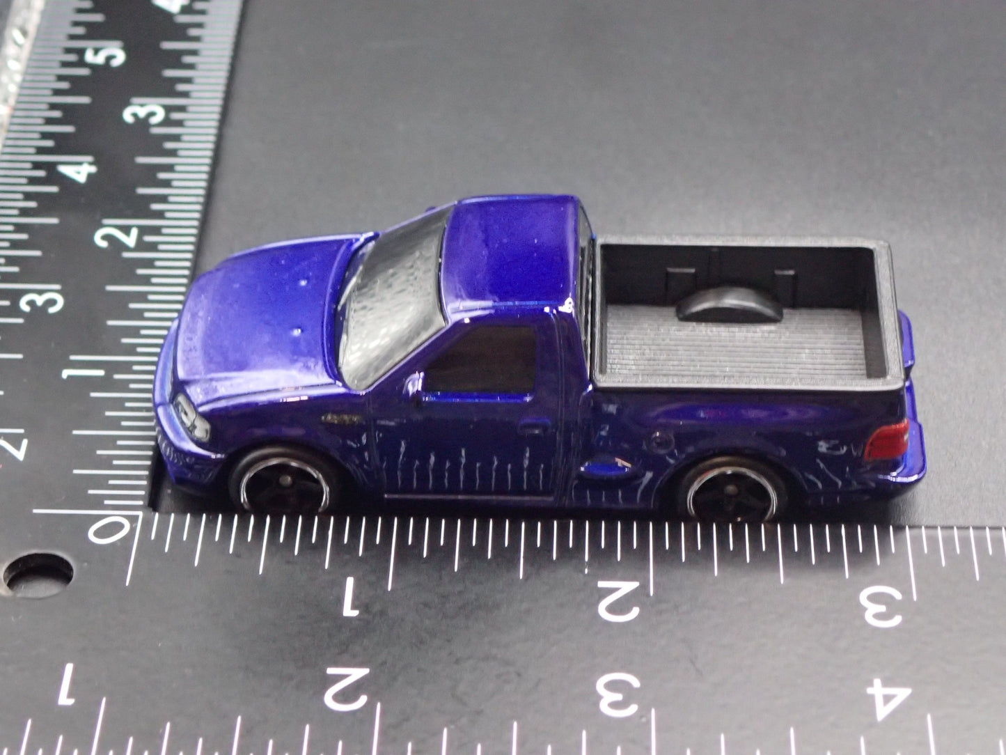 1999-2004 FORD SVT F150 LIGHTNING PICKUP TRUCK BLUE 1:64 SCALE DIECAST MODEL CAR