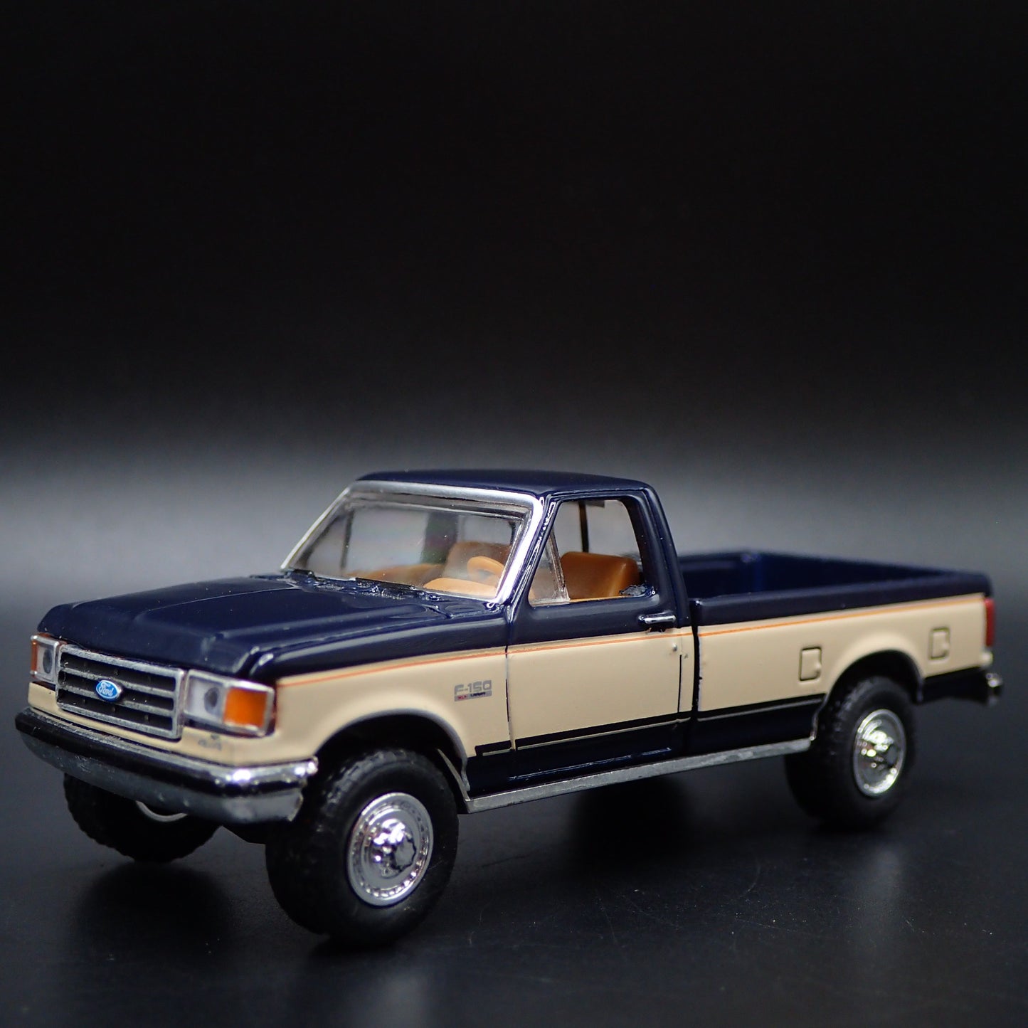 1991 91 FORD F150 XLT LARIAT PICKUP TRUCK 1:64 SCALE DIORAMA DIECAST MODEL CAR