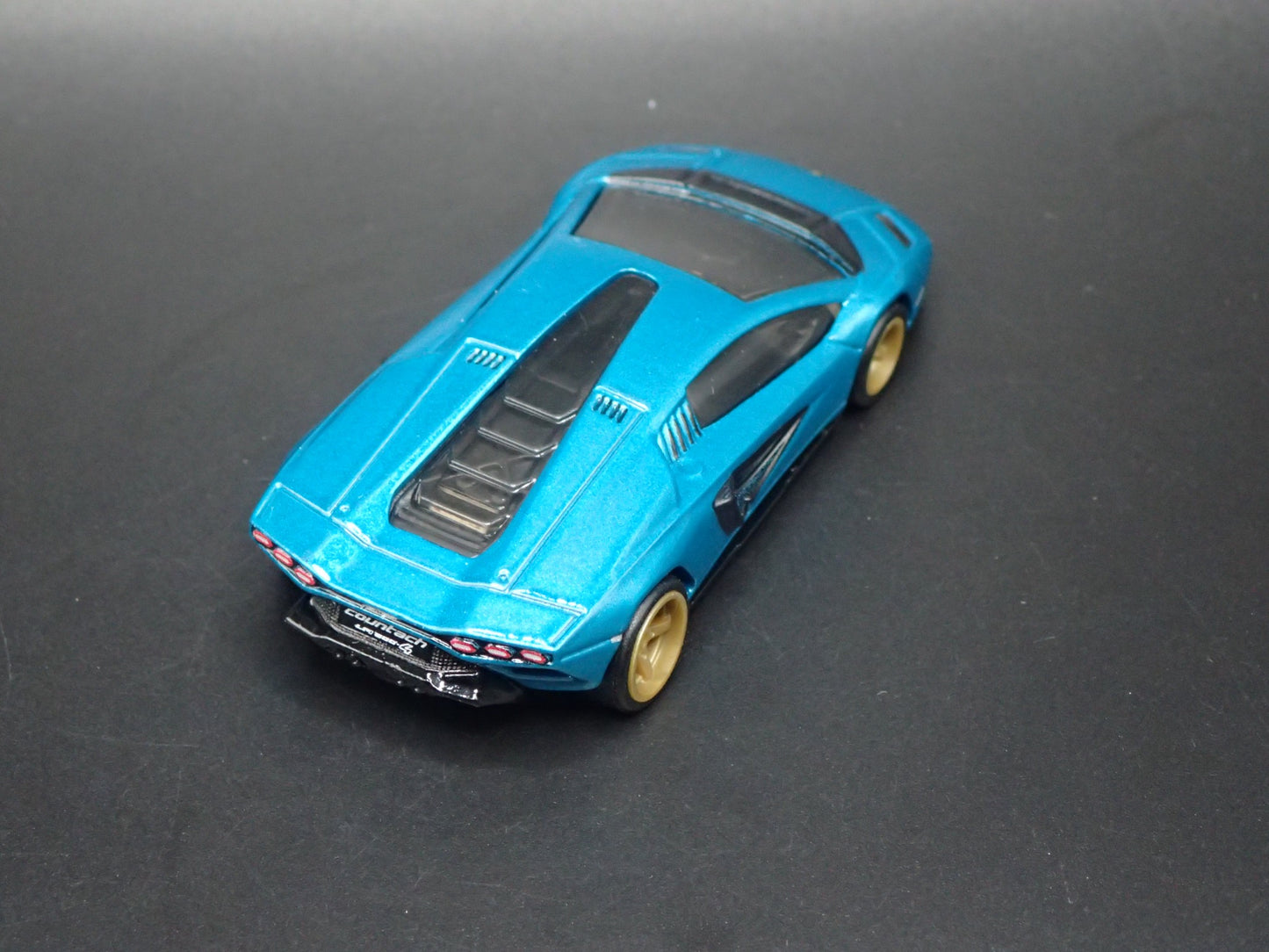 2021 21 LAMBORGHINI COUNTACH LPI 800-4 1:64 SCALE COLLECTIBLE DIECAST MODEL CAR
