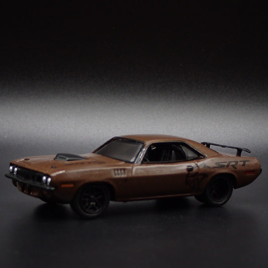 1971 71 PLYMOUTH HEMI CUDA SRT HELLCAT RARE 1/64 SCALE DIORAMA DIECAST MODEL CAR