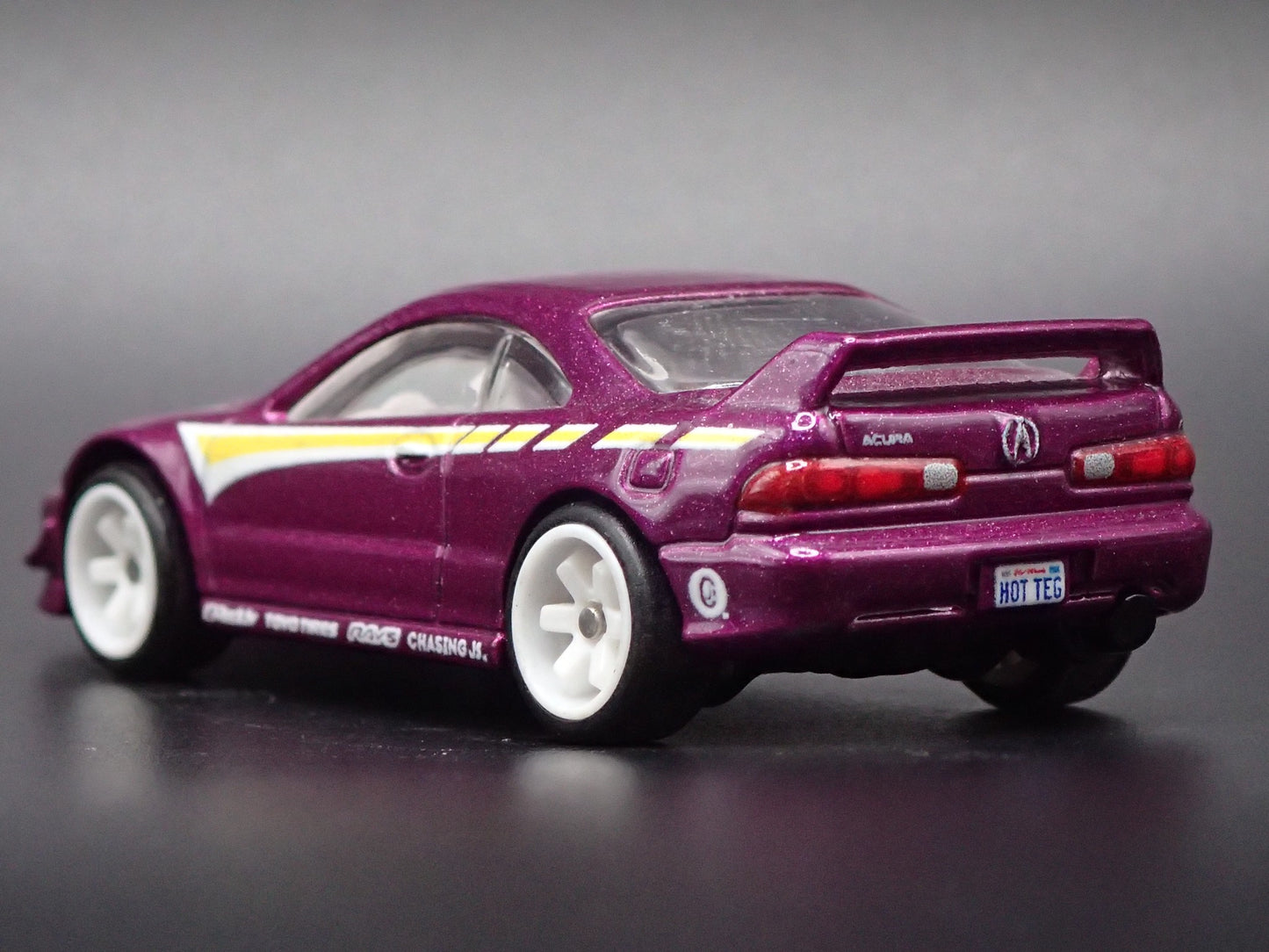 1994-2001 ACURA HONDA INTEGRA PURPLE 1:64 SCALE COLLECTIBLE DIECAST MODEL CAR