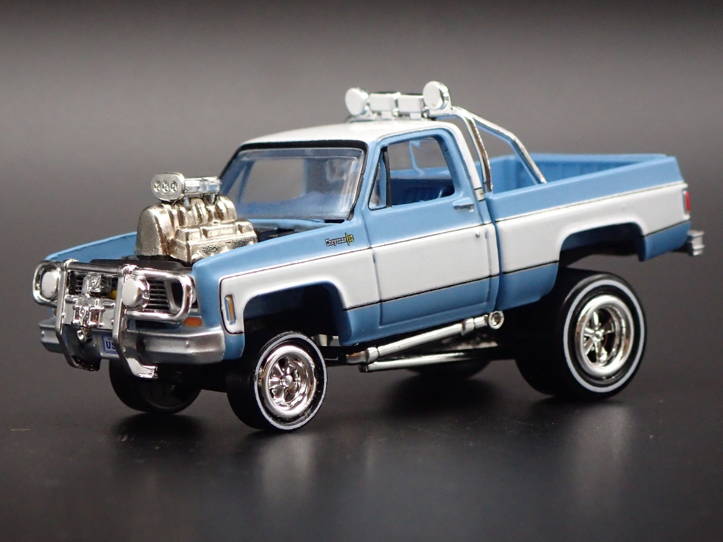 1973 CHEVY CHEVROLET PICKUP TRUCK ZINGER SQUAREBODY 1:64 SCALE DIECAST MODEL CAR