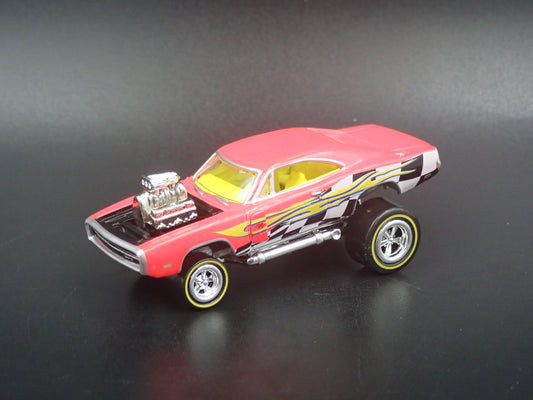 1970 70 DODGE CHARGER ZINGER 1:64 SCALE COLLECTIBLE DIORAMA DIECAST MODEL CAR