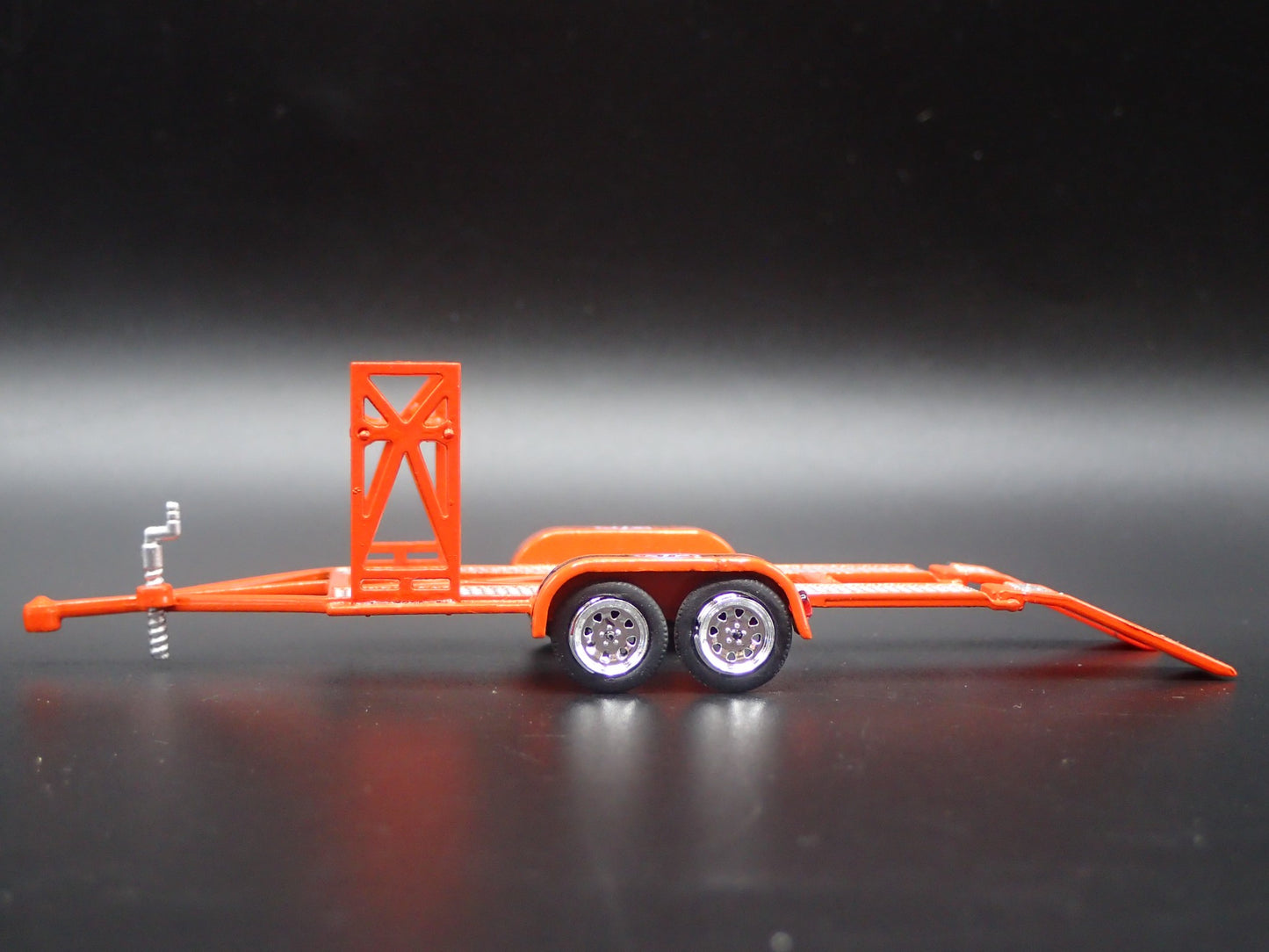 STP TANDEM FLATBED CAR TRAILER w/ LOADING RAMPS 1:64 SCALE DIORAMA DIECAST MODEL