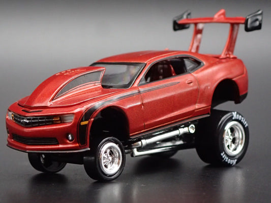 2010 - 2015 CHEVY CHEVROLET CAMARO ZINGER 1/64 SCALE DIORAMA DIECAST MODEL CAR