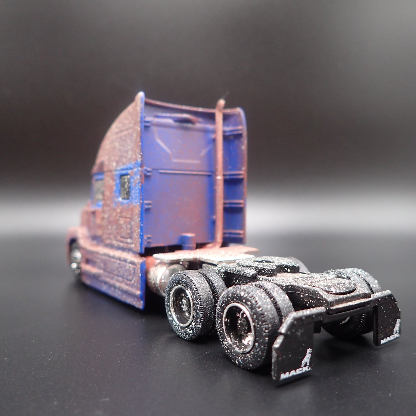 2019 MACK ANTHEM HIGHWAY LONG HAUL TRUCK CAB BARN FIND 1:64 DIECAST MODEL CAR