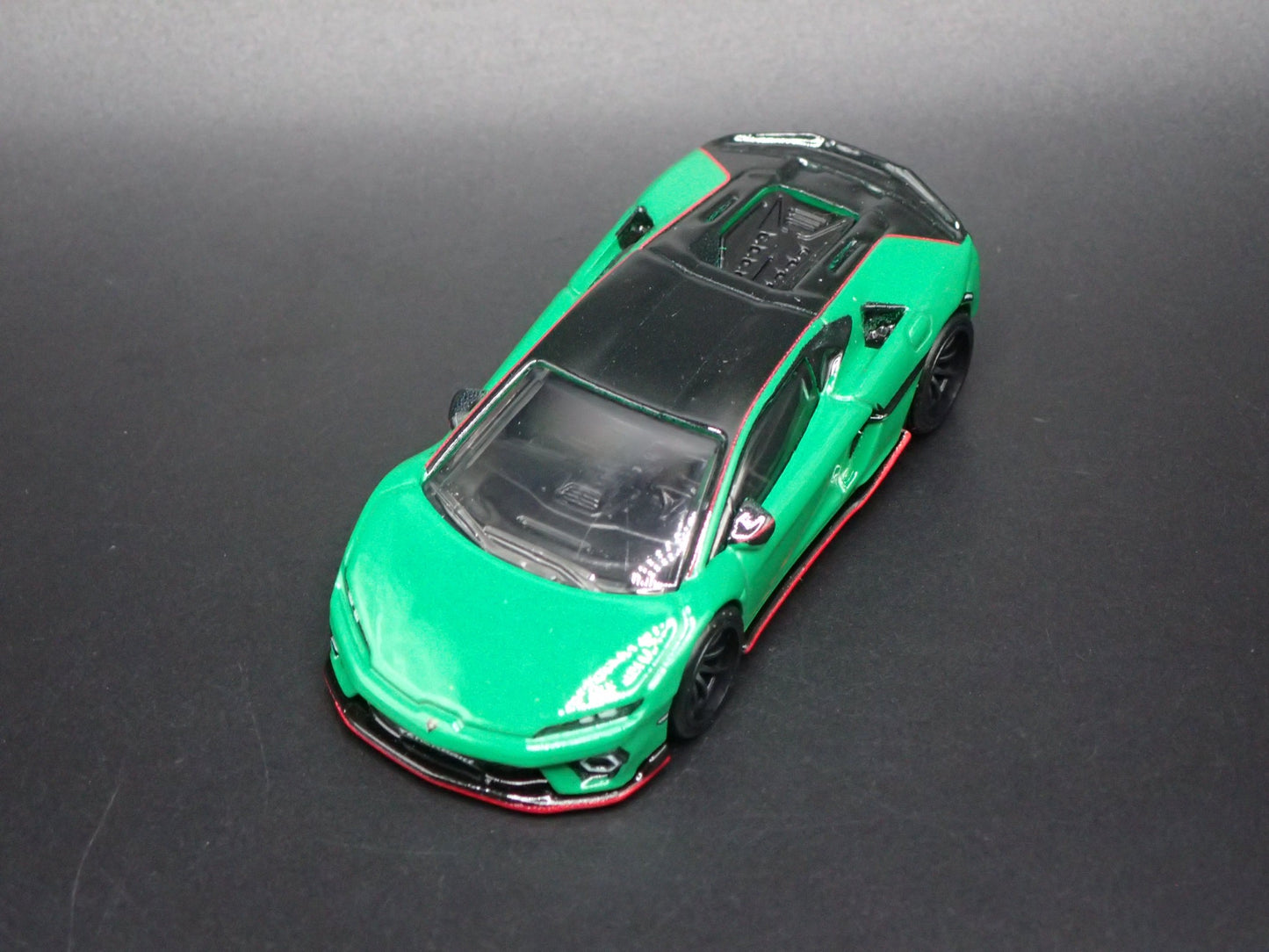 2025-2026 LAMBORGHINI TEMERARIO SUPER CAR 1/64 SCALE DIORAMA DIECAST MODEL CAR