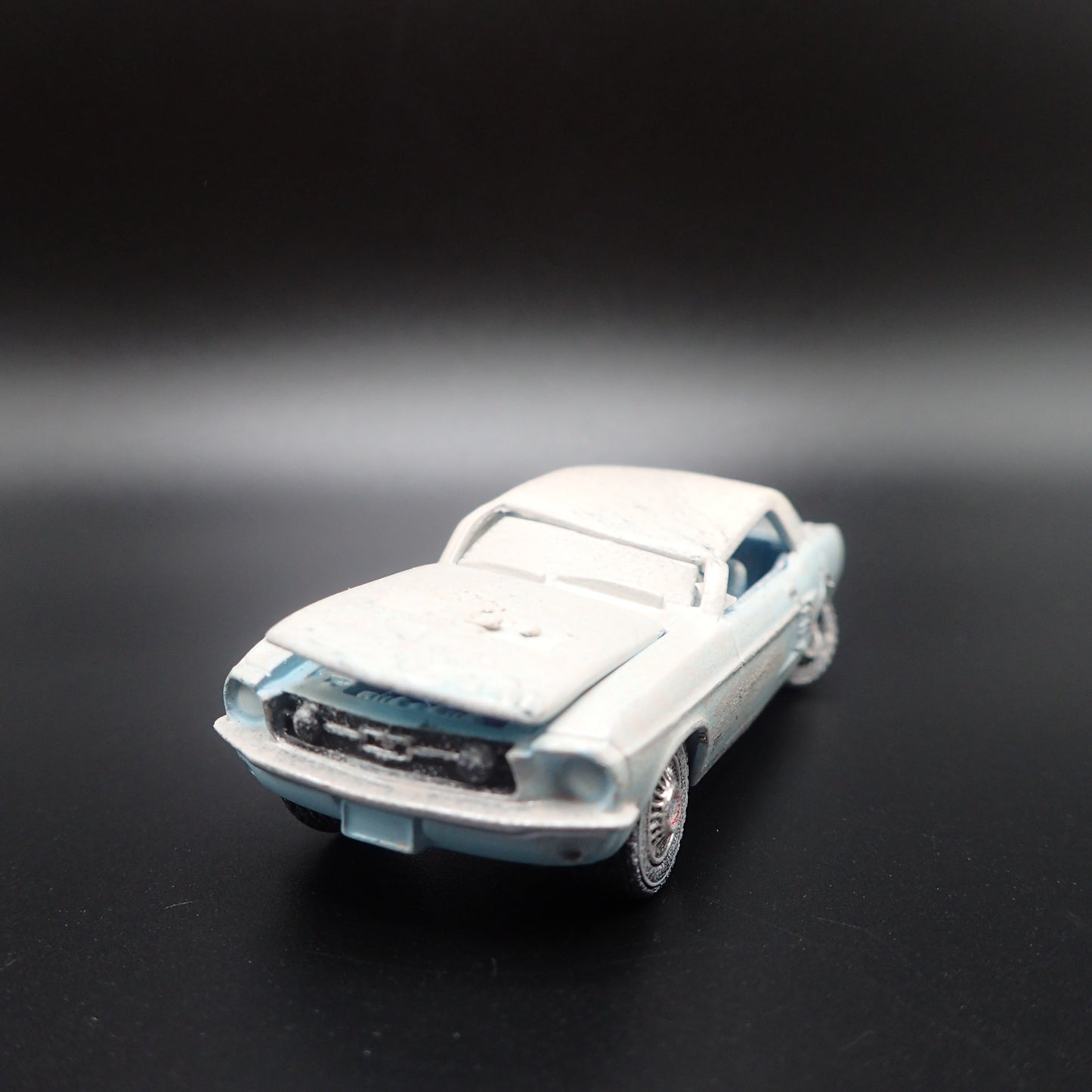 1967 67 FORD MUSTANG COUPE JUNKYARD  1:64 SCALE DIORAMA DIECAST MODEL CAR