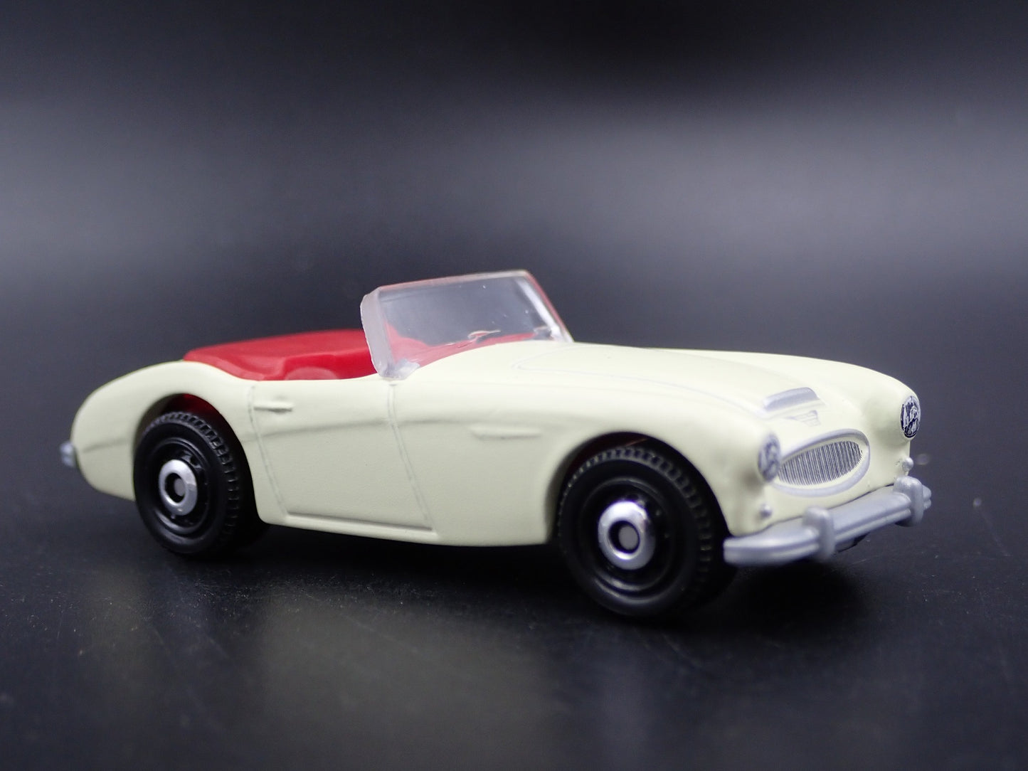 1963-1967 AUSTIN HEALEY ROADSTER CONVERTIBLE RARE 1:64 SCALE DIECAST MODEL CAR