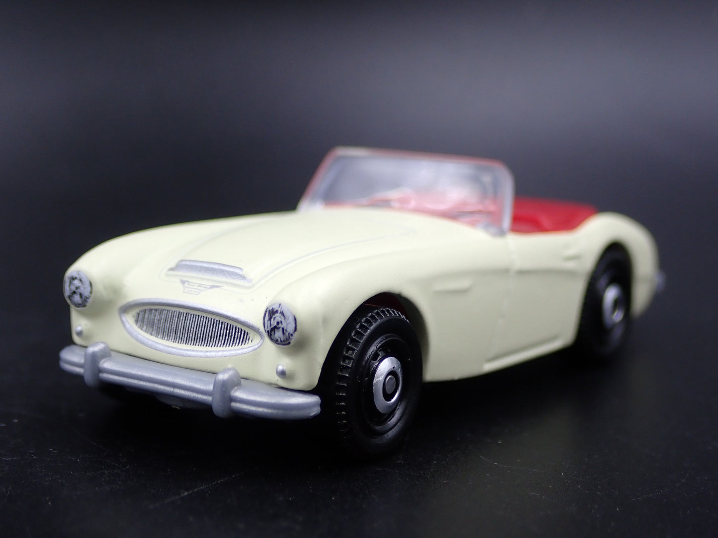 1963-1967 AUSTIN HEALEY ROADSTER CONVERTIBLE RARE 1:64 SCALE DIECAST MODEL CAR