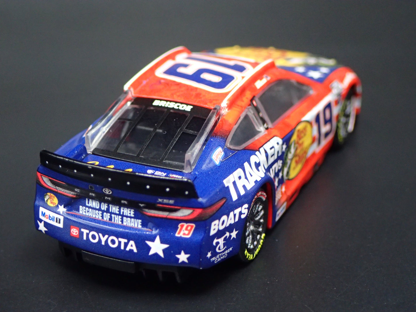 2025 TOYOTA CAMRY 19 CHASE BRISCOE BASS PRO NASCAR 1:64 SCALE DIECAST MODEL CAR