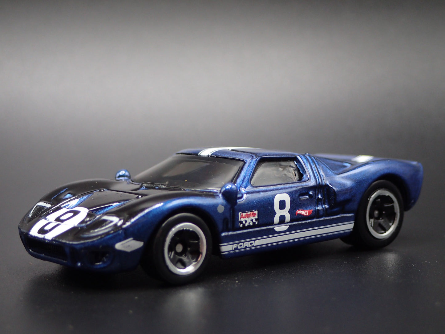 1965 65 FORD GT40 BLUE 1:64 SCALE LIMITED COLLECTIBLE DIORAMA DIECAST MODEL CAR