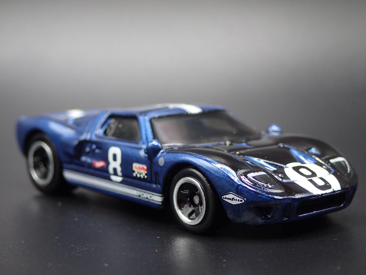 1965 65 FORD GT40 BLUE 1:64 SCALE LIMITED COLLECTIBLE DIORAMA DIECAST MODEL CAR