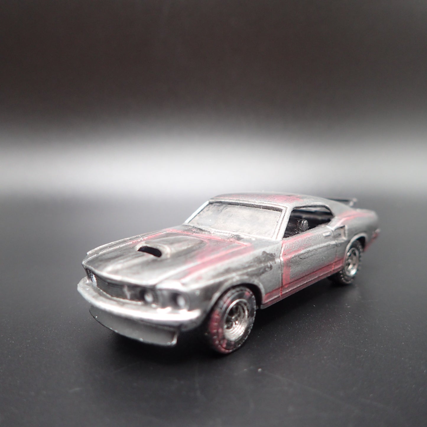 1969 69 FORD MUSTANG BOSS 429 FASTBACK BARN FIND 1/64 SCALE DIECAST MODEL CAR