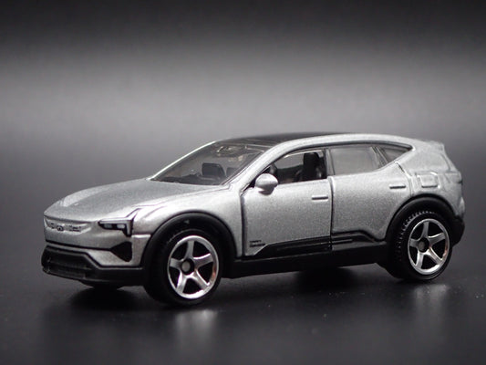 2024-2025 POLESTAR 3 SILVER 1/64 SCALE COLLECTIBLE DIORAMA DIECAST MODEL CAR