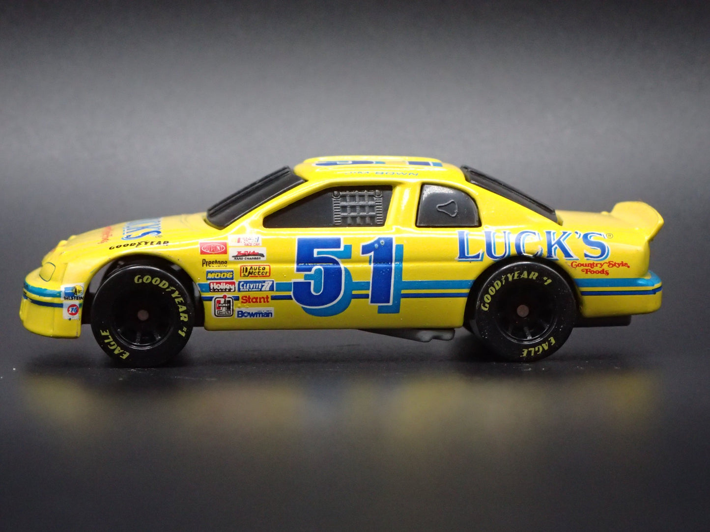 1995 95 CHEVROLET MONTE CARLO 51 JIM BROWN NASCAR 1:64 SCALE DIECAST MODEL CAR