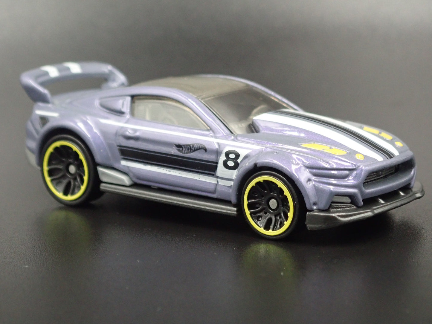 2015-2023 FORD MUSTANG RACE CAR 1:64 SCALE COLLECTIBLE DIORAMA DIECAST MODEL CAR