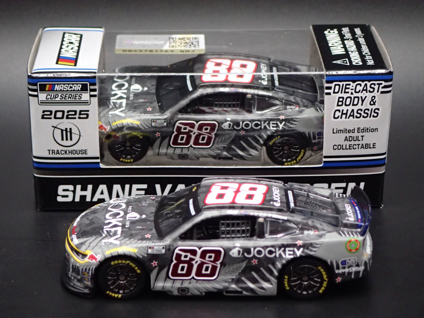 2025 25 CHEVY 88 SHANE VAN GISBERGEN JOCKEY NZ NASCAR 1:64 DIECAST MODEL CAR
