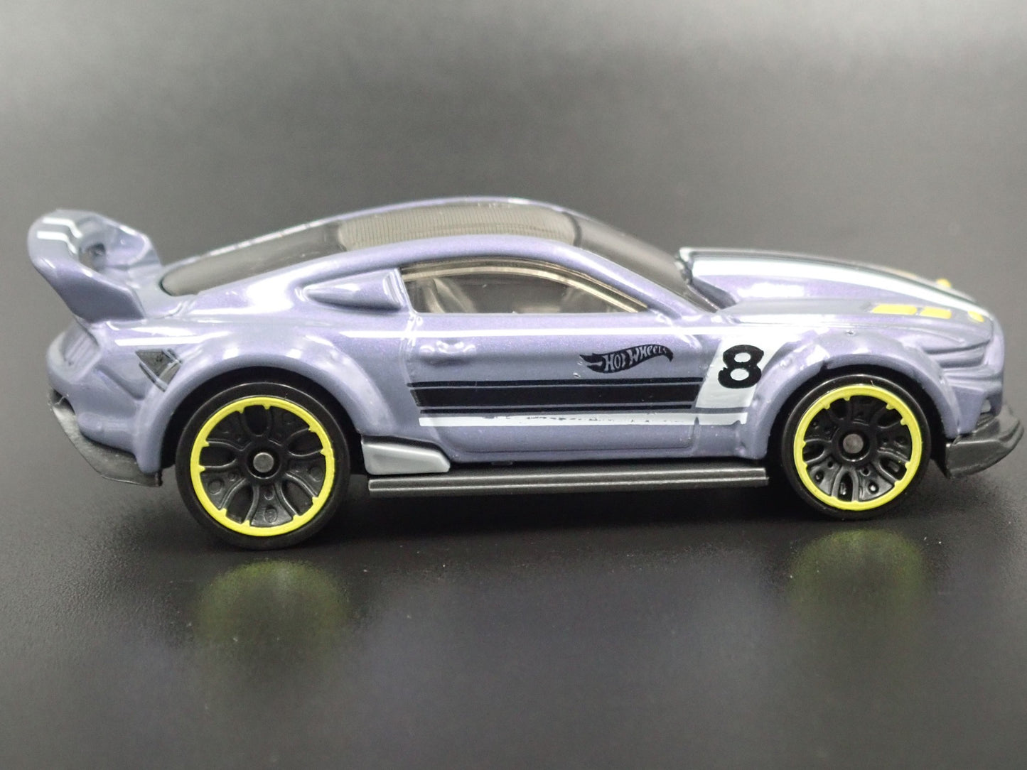 2015-2023 FORD MUSTANG RACE CAR 1:64 SCALE COLLECTIBLE DIORAMA DIECAST MODEL CAR