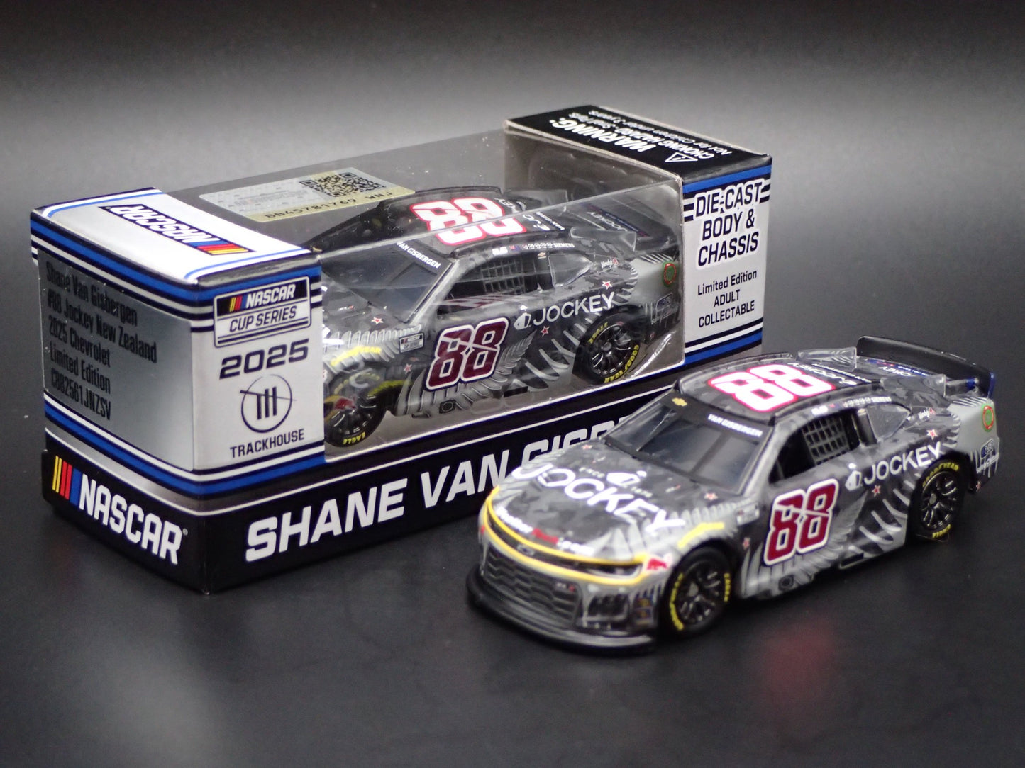 2025 25 CHEVY 88 SHANE VAN GISBERGEN JOCKEY NZ NASCAR 1:64 DIECAST MODEL CAR