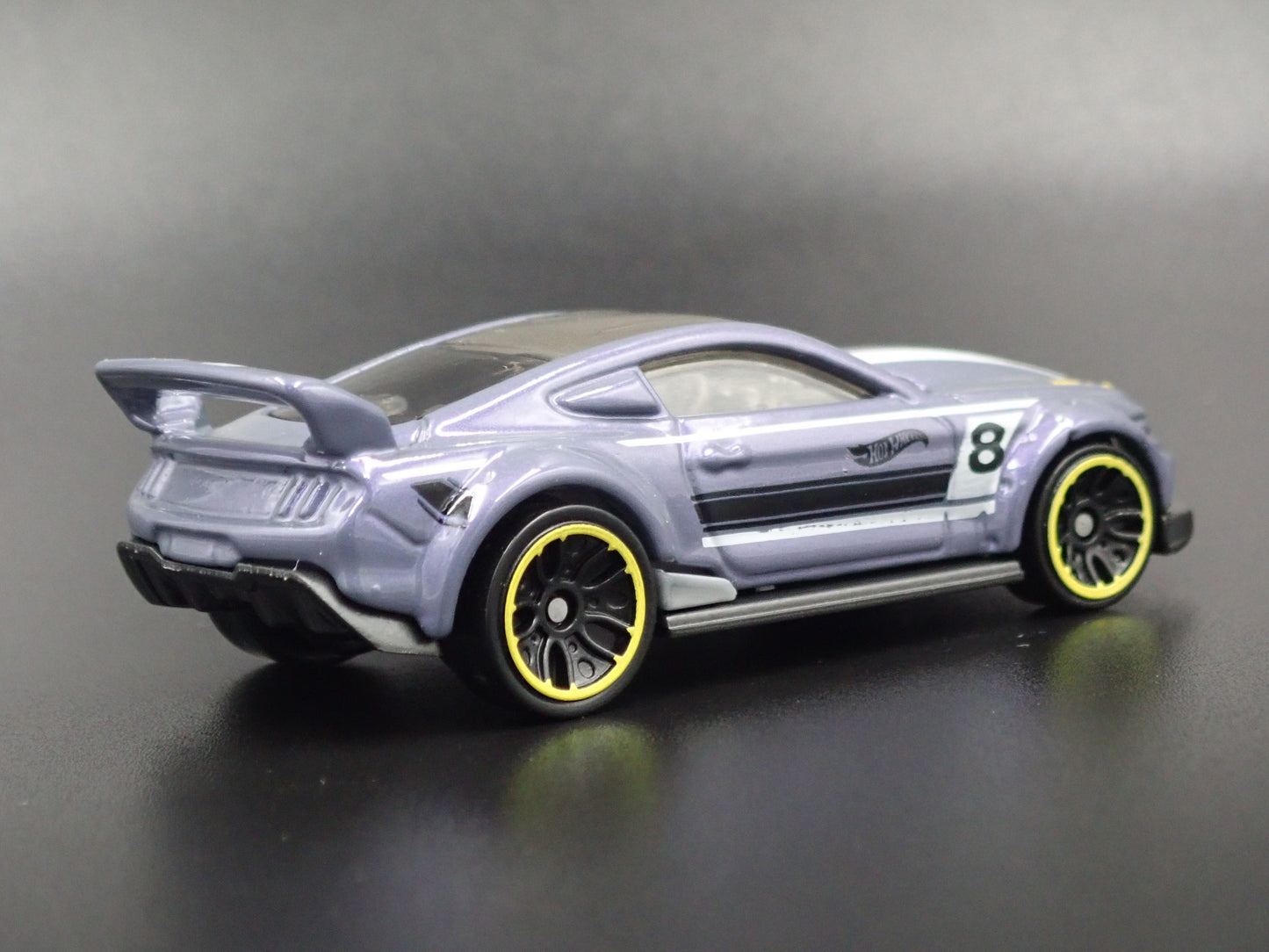 2015-2023 FORD MUSTANG RACE CAR 1:64 SCALE COLLECTIBLE DIORAMA DIECAST MODEL CAR