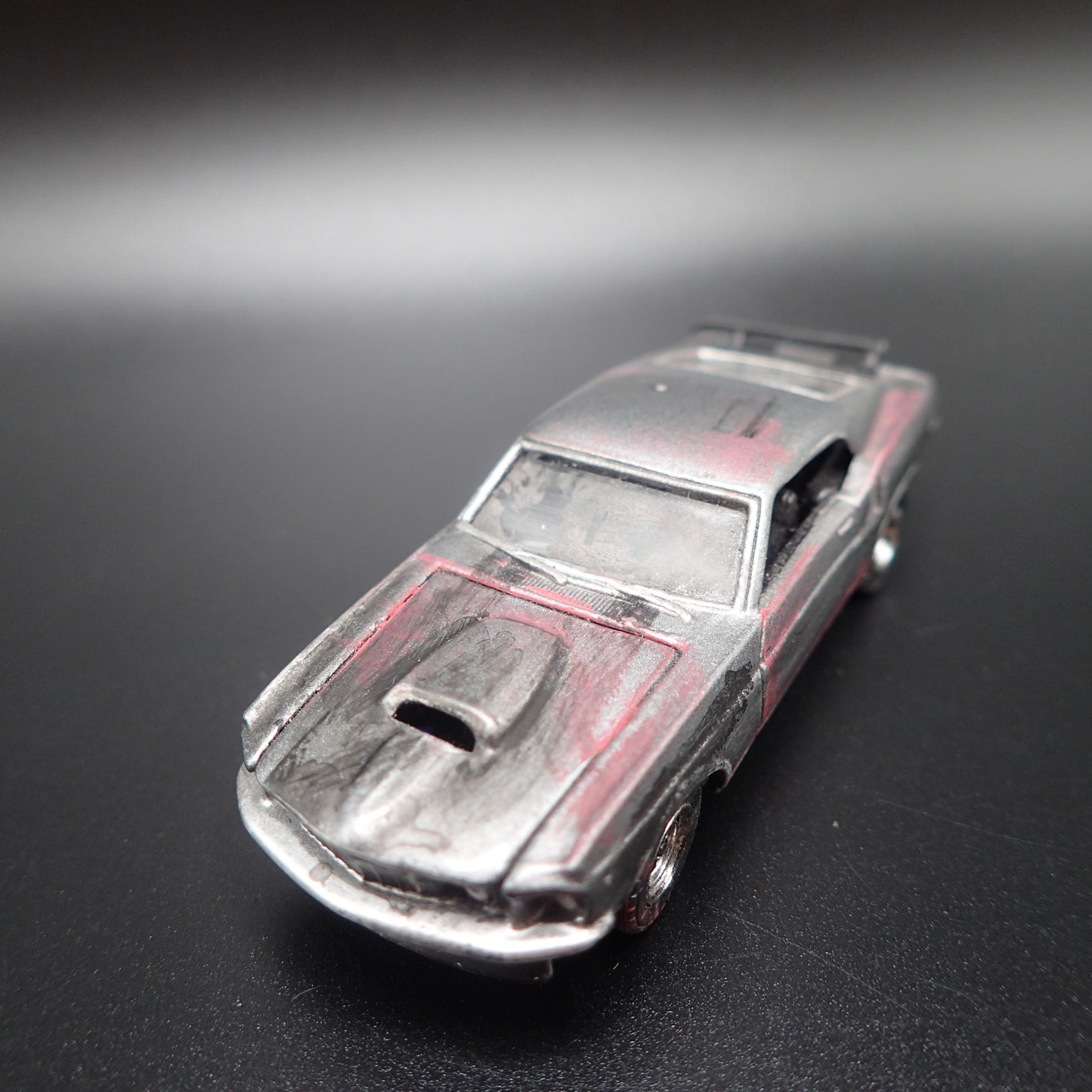 1969 69 FORD MUSTANG BOSS 429 FASTBACK BARN FIND 1/64 SCALE DIECAST MODEL CAR