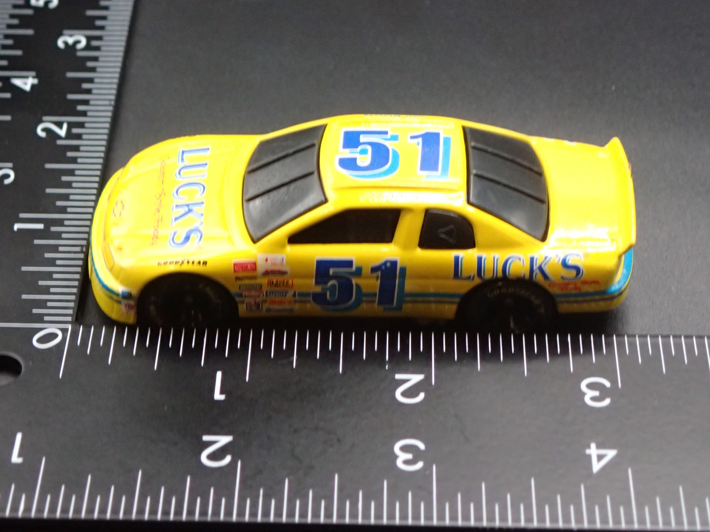 1995 95 CHEVROLET MONTE CARLO 51 JIM BROWN NASCAR 1:64 SCALE DIECAST MODEL CAR