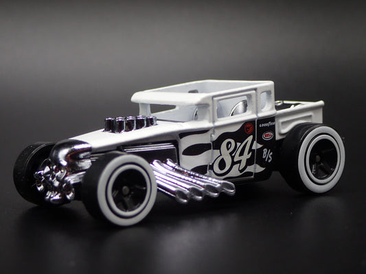 FORD CUSTOM BONE SHAKER HOT ROD WHITE 1:64 SCALE DIORAMA DIECAST MODEL CAR