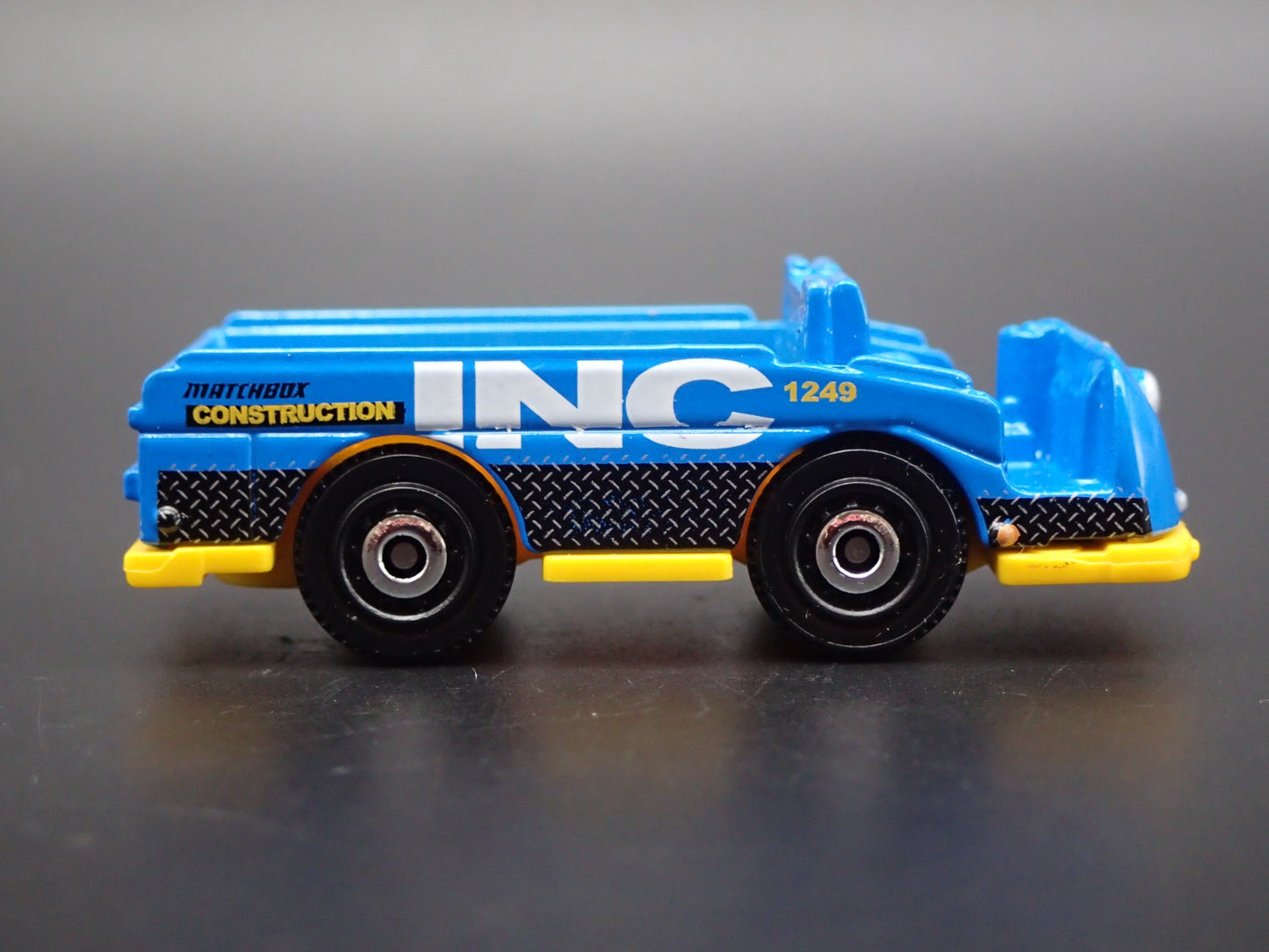 MINI CARGO TRUCK INC BLUE 1/64 MB SCALE COLLECTIBLE DIORAMA DIECAST MODEL CAR