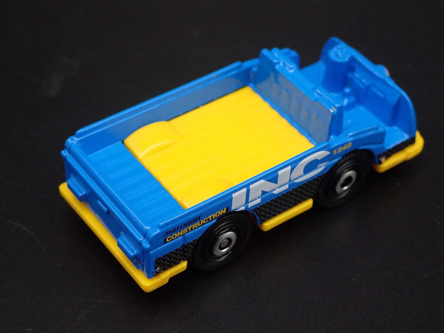 MINI CARGO TRUCK INC BLUE 1/64 MB SCALE COLLECTIBLE DIORAMA DIECAST MODEL CAR