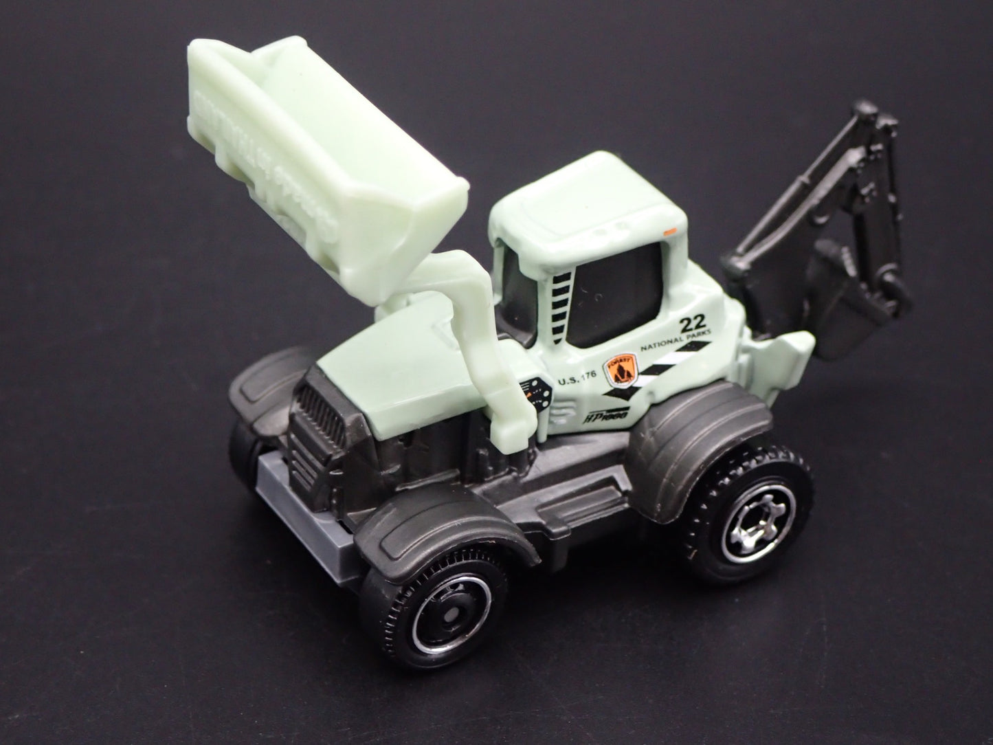 BACKHOE NATIONAL PARKS CONTRUCTION GREEN 1:64 MB SCALE DIORAMA DIECAST MODEL CAR