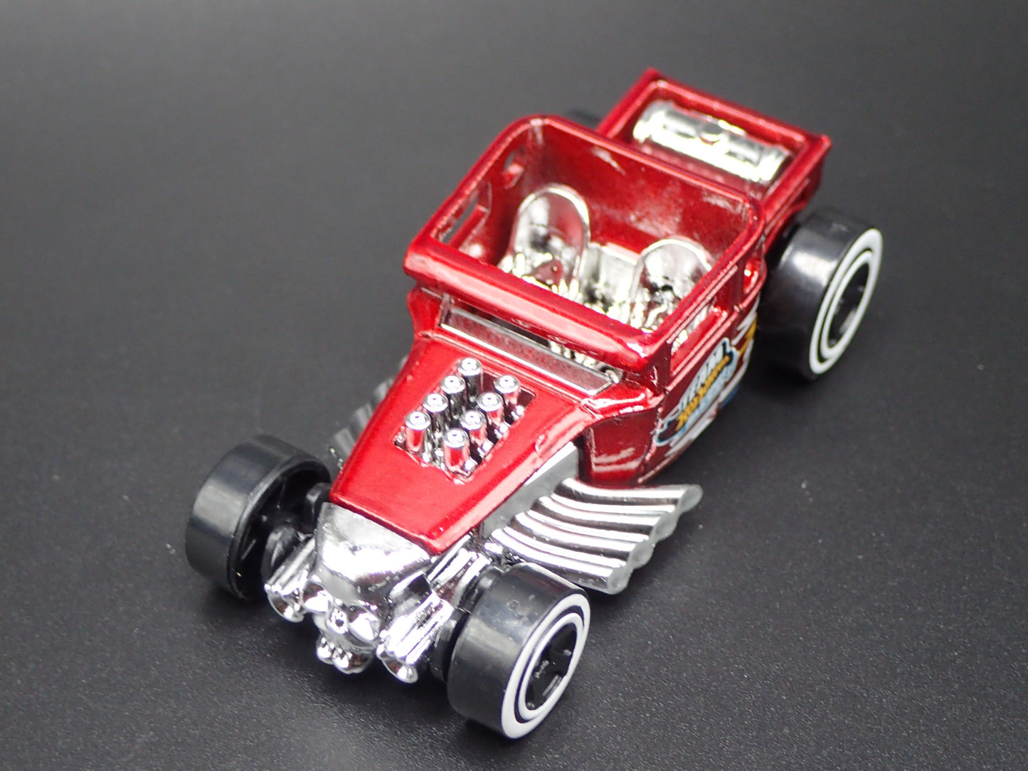 FORD CUSTOM BONE SHAKER HOT ROD RED 1:64 SCALE DIORAMA DIECAST MODEL CAR