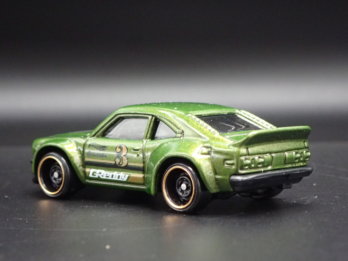 1971-1978 MAZDA RX3 GREDDY 1:64 SCALE COLLECTIBLE DIORAMA DIECAST MODEL CAR