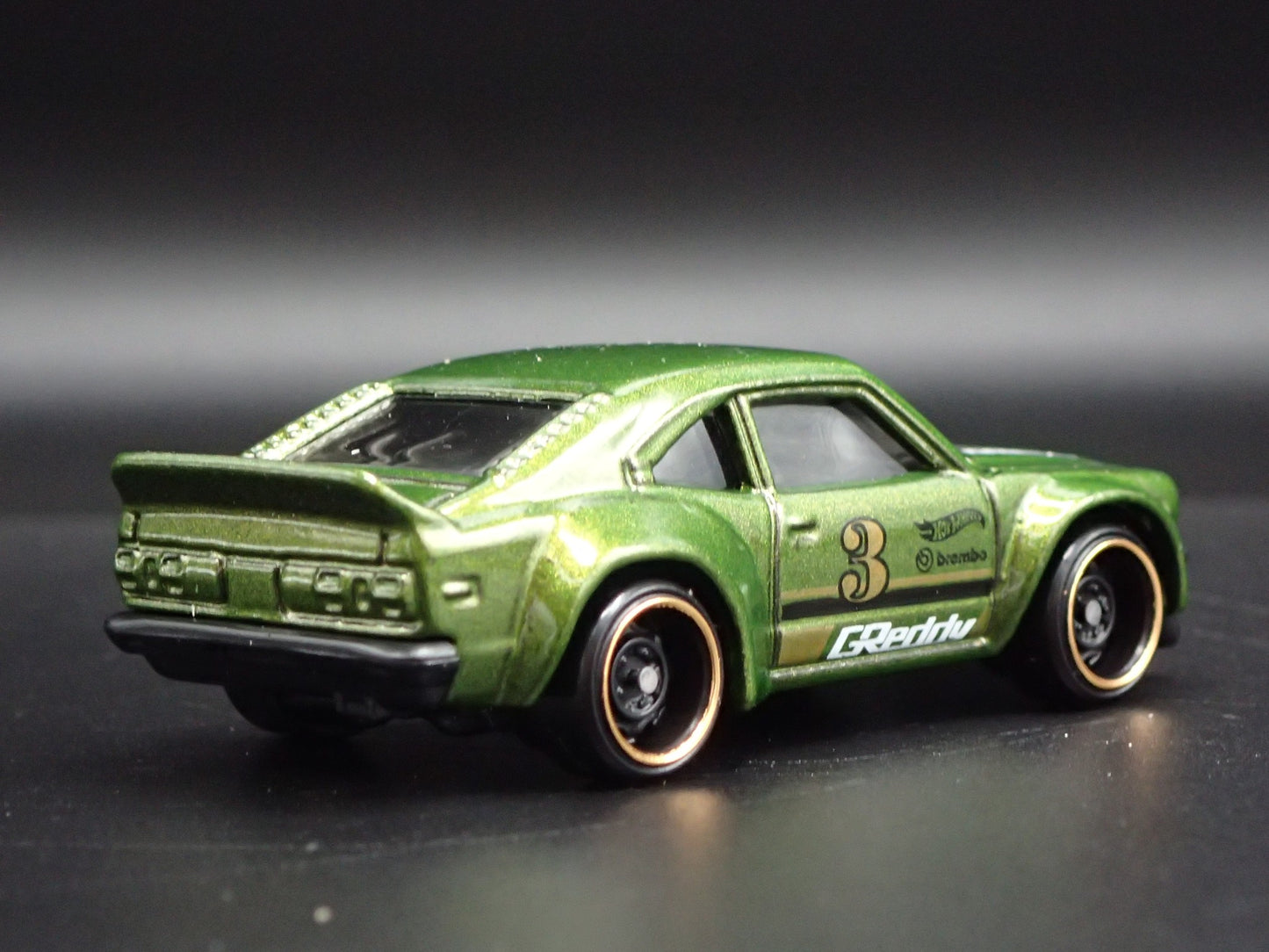 1971-1978 MAZDA RX3 GREDDY 1:64 SCALE COLLECTIBLE DIORAMA DIECAST MODEL CAR