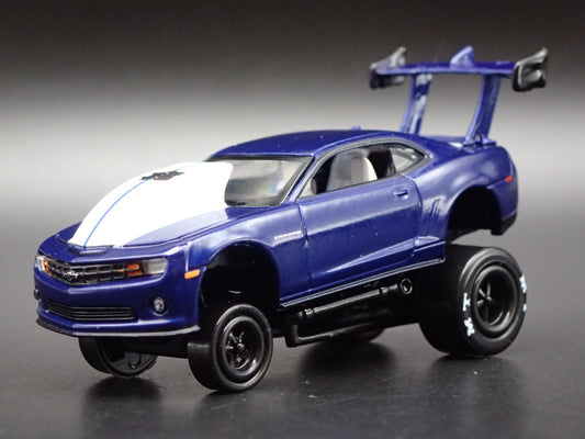 2010 - 2015 CHEVY CHEVROLET CAMARO ZINGER 1/64 SCALE DIORAMA DIECAST MODEL CAR