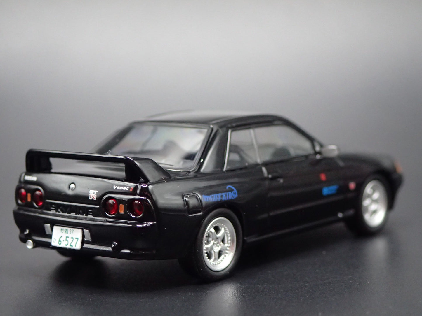 1989-1994 NISSAN SKYLINE GTR R32 INITIAL D BLACK 1:64 SCALE DIECAST MODEL CAR