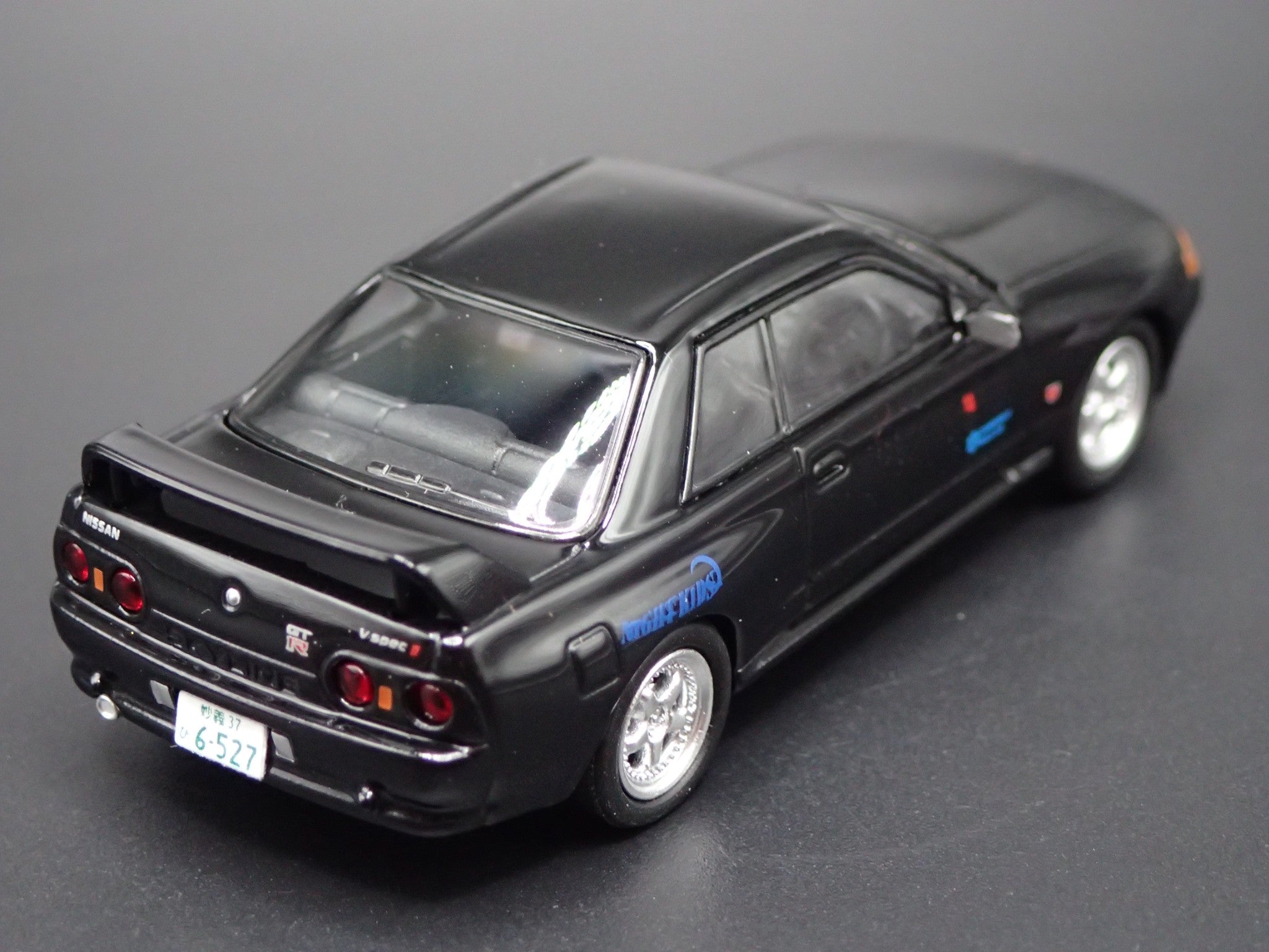 1989-1994 NISSAN SKYLINE GTR R32 INITIAL D BLACK 1:64 SCALE