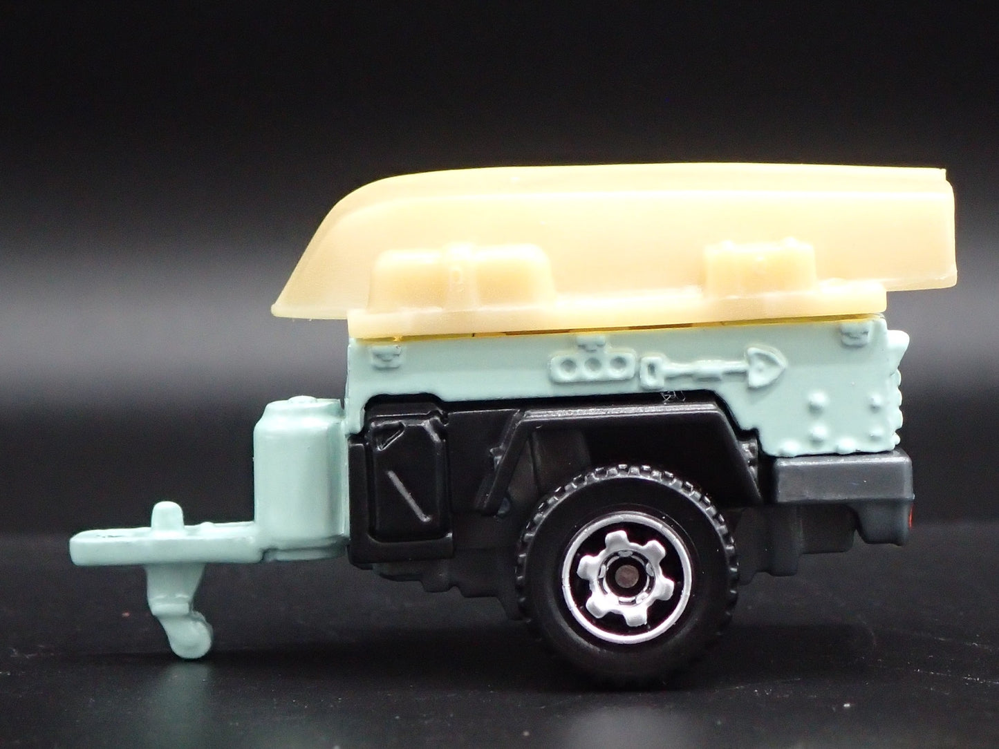 UTILITY CAMPING TRAILER NATIONAL PARKS RARE 1:64 SCALE DIORAMA DIECAST MODEL CAR