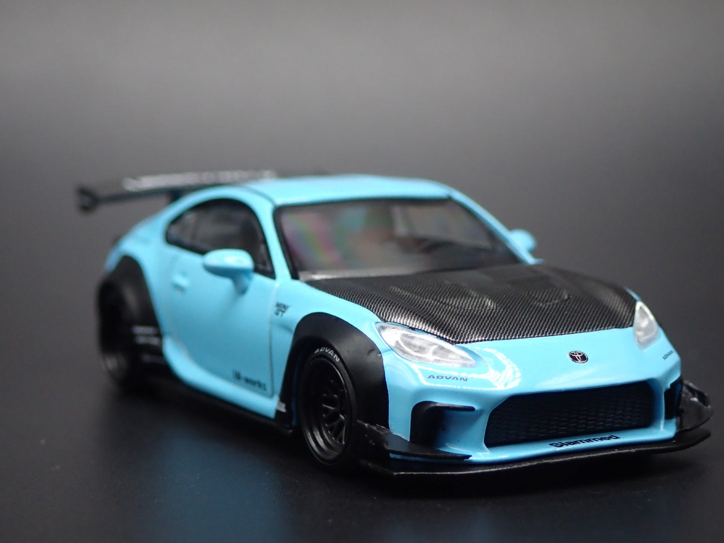 2021-2025 TOYOTA GR86 LB NATION 1/64 SCALE COLLECTIBLE DIORAMA DIECAST MODEL CAR